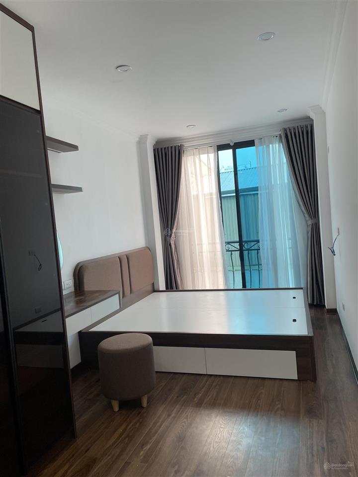 Nhỉnh 10 tỷ 3 bước ra phố giang văn minh ngõ thông2 thoángô tô đợi cổngmớiđẹpthang máy êm