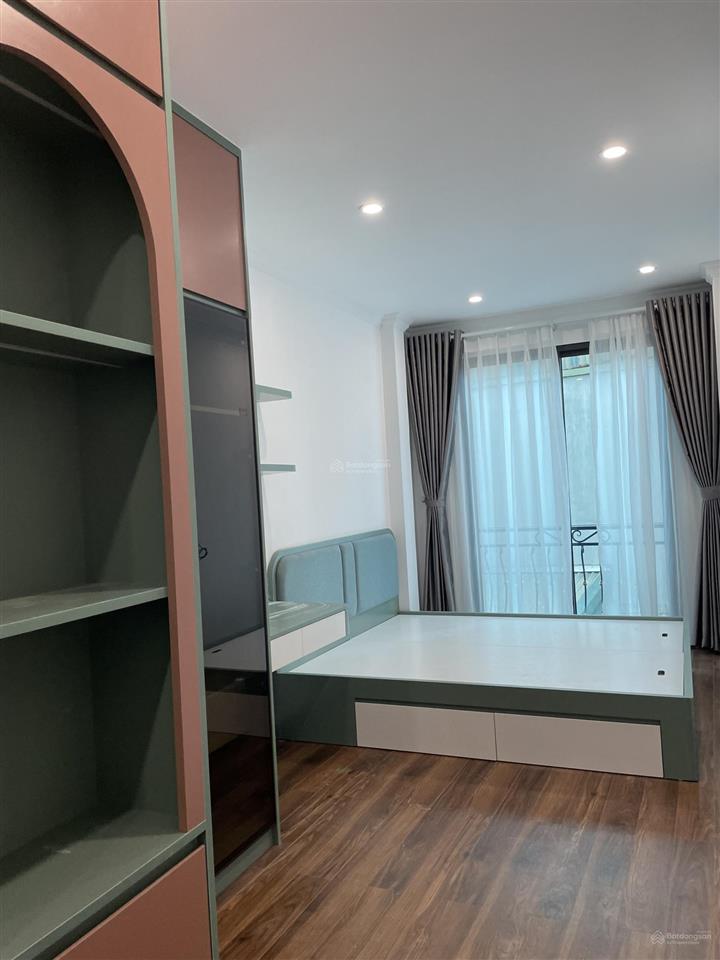 Nhỉnh 10 tỷ 3 bước ra phố giang văn minh ngõ thông2 thoángô tô đợi cổngmớiđẹpthang máy êm