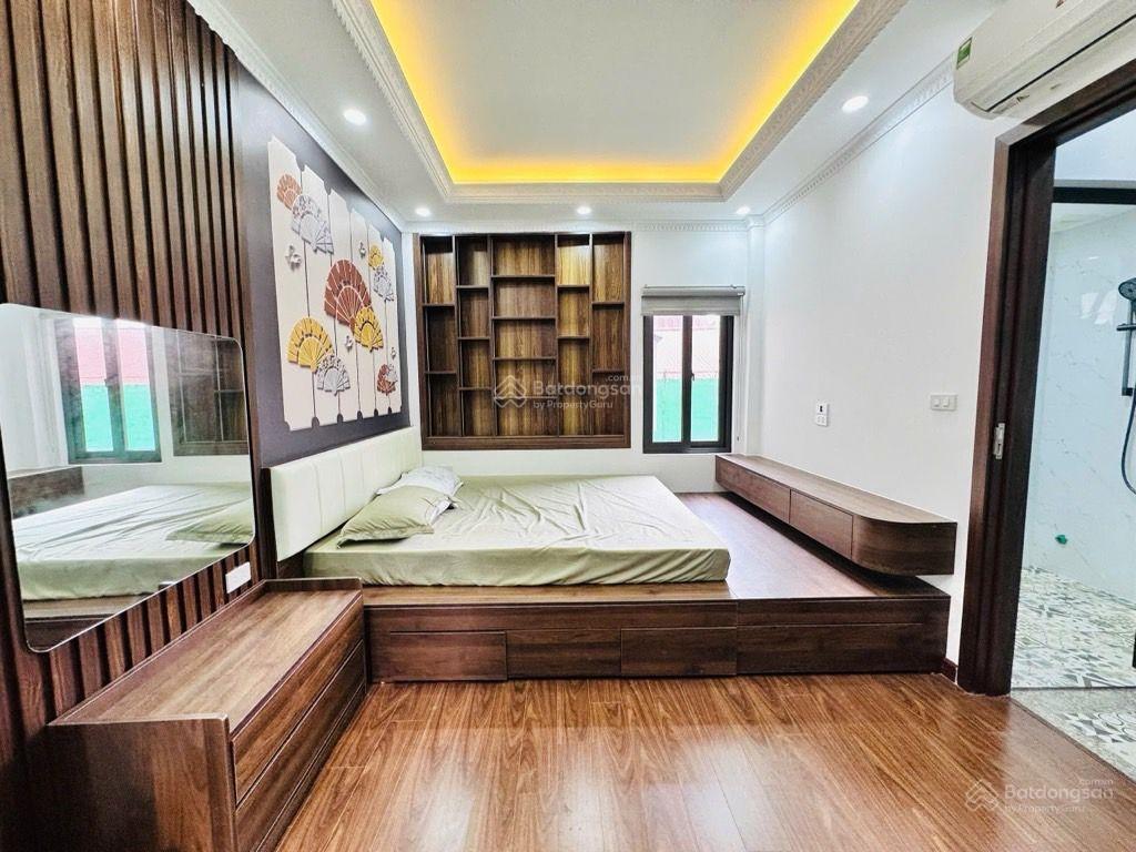 Nhà nhỉnh 9 tỷ 41 m2ngõ rộnggần phốtrung tâm cầu giấy 6 tầng cực thoáng tặng nội thất đẹp