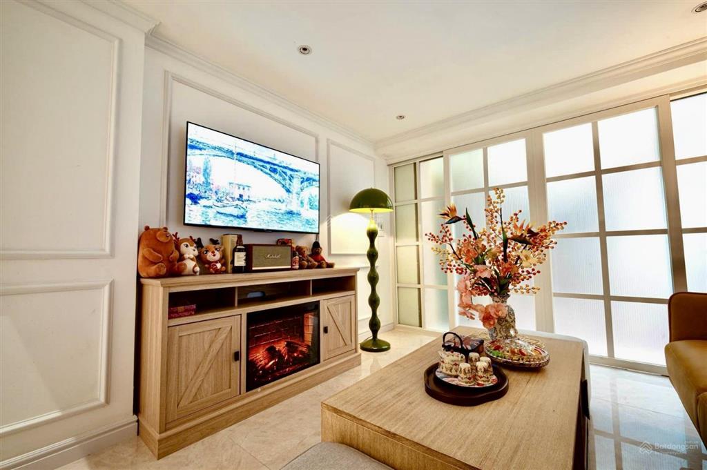 Ô tô đỗ cửa  lô góc2 mặt ngõ, thông kim mã ngọc khánhnhà đẹpthoáng  5 ngủở &cho thuê tốt