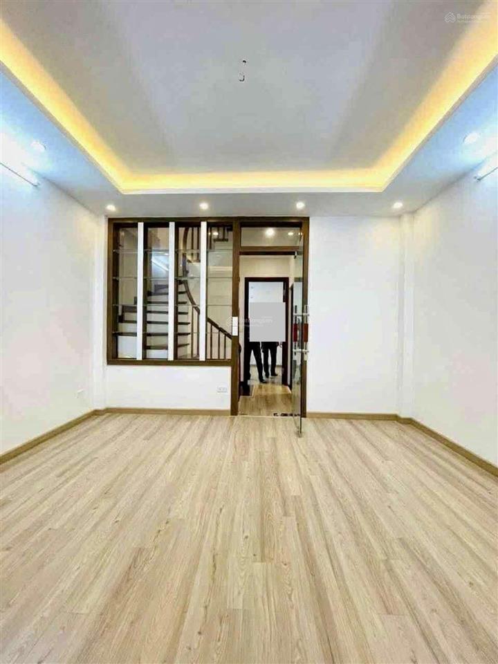 Tây hồđi bộ ra hồ tâylotte
lạc long quân  nhà đẹp gần phốsổ đẹp giá tốtdt40 m25 tầng6 ngủ