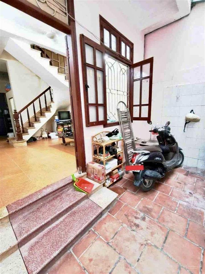 Tây hồ  10 tỷ  48 m2  nở hậu  mặt tiền rộng  ngõ thông  võng thị  gần hồ tây  sổ vuông đẹp