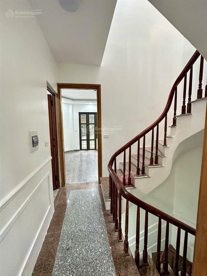 *9,2 tỷ 45m2nhà đẹp  dân xây lô góc 3 thoáng ngõ thông  thụy khêgần hồ tây sổ vuông đẹp
