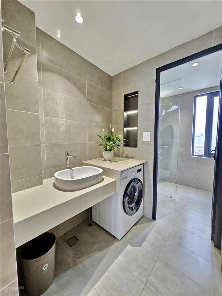 *26,x tỷapartment nhật chiêu  view hồ tây ngõ ô tô9 tầng thang máyfull nội thât dòng tiền tôt