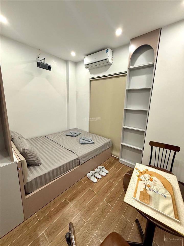 Lô góc  mặt phố ô tô tránh  phường nghĩa đô  82 m2  mặt tiền khủng  8 tầng thang máy