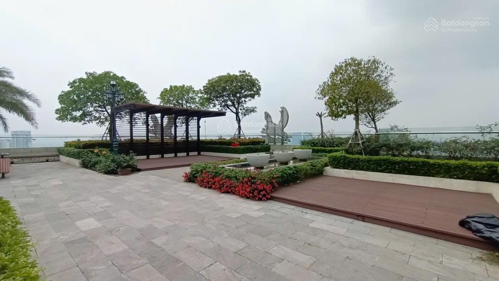 Chung cư cao cấp  cạnh hồ tây  view 2 con rồng  ở + kinh doanh đẳng cấp  45 m2  nhỉnh 3 tỷ