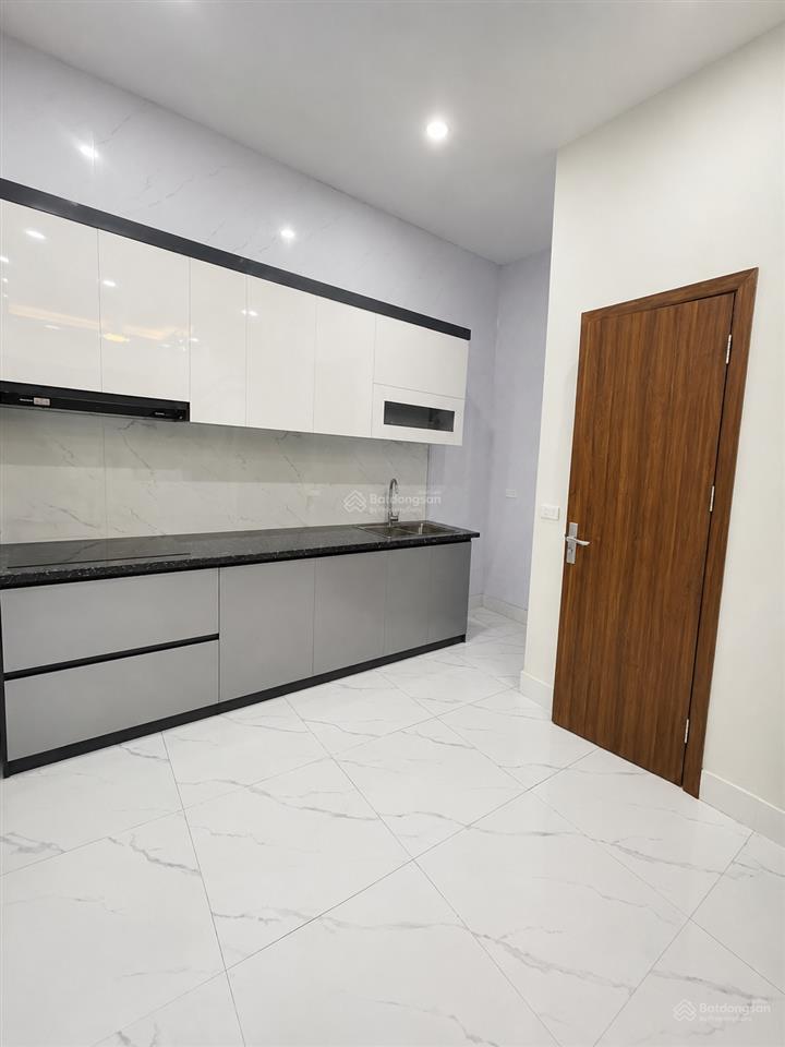 Bán nhà 3 tầng tt quang minh, mê linh ô tô đến cửa full nội thất chỉ 3,5 tỷ