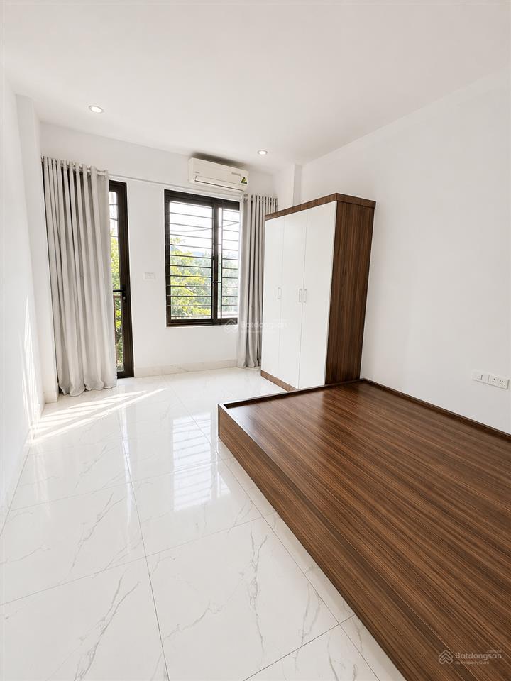 Bán nhà mới 4 tầng tt chi đông, quang minh, mê linh. ô tô đỗ cửa. chỉ 3,8 tỷ