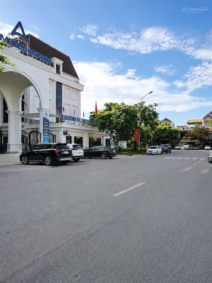 Bán nhà mới tiên dương, phúc thịnh đông anh  4 tầng mặt tiền 5m gần võ nguyên giáp  chỉ 4,15 tỷ