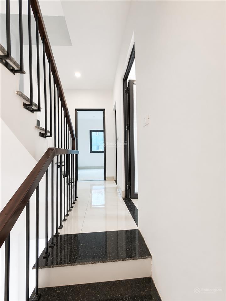 Bán nhà mới tiên dương, phúc thịnh đông anh  4 tầng mặt tiền 5m gần võ nguyên giáp  chỉ 4,15 tỷ