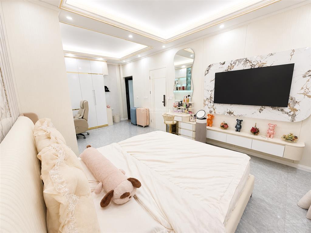 Bán nhà đẹp nguyên khê  phúc thịnh, đông anh 40m2 lô góc 2 mặt thoáng full nội thất chỉ 5,3 tỷ