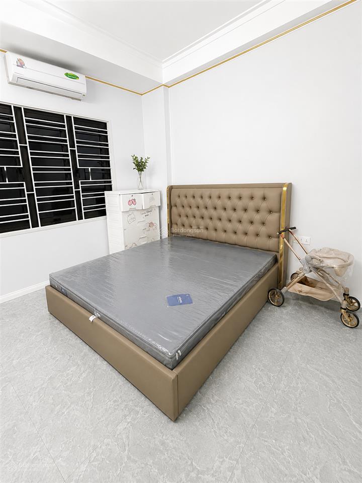 Bán nhà đẹp nguyên khê  phúc thịnh, đông anh 40m2 lô góc 2 mặt thoáng full nội thất chỉ 5,3 tỷ