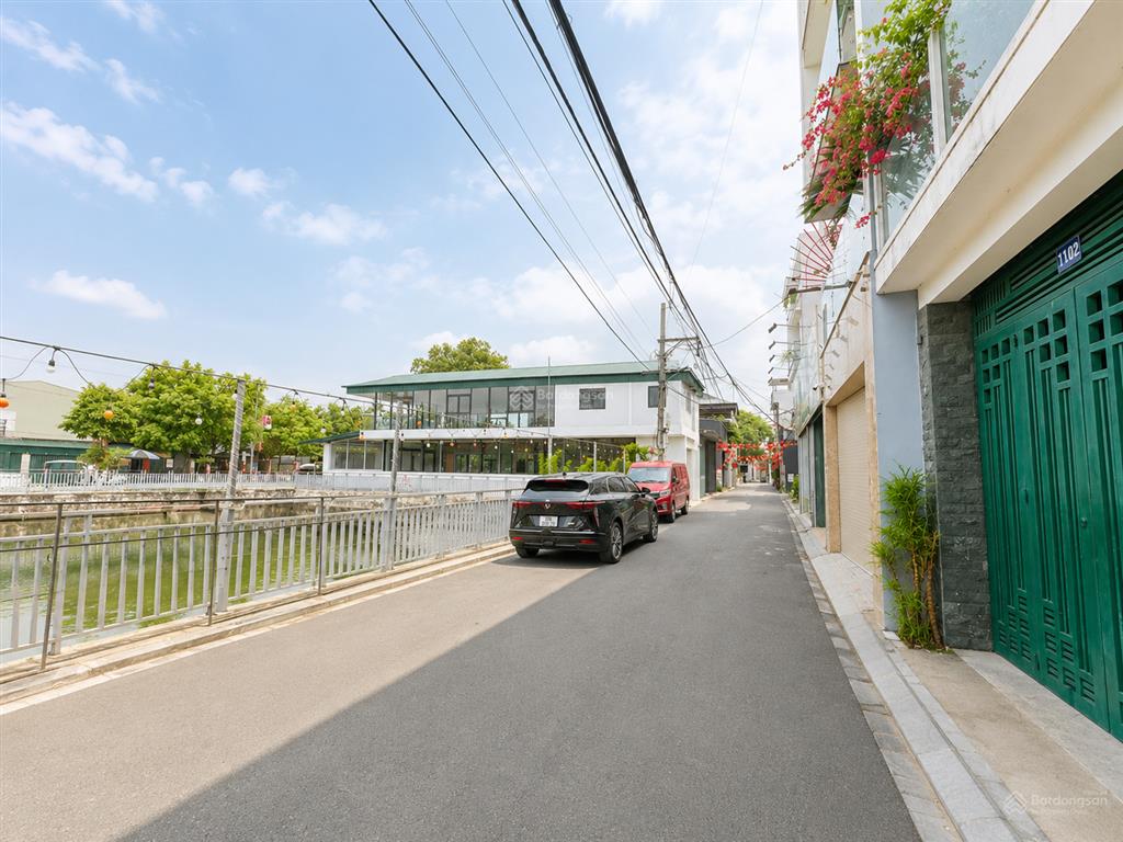 Bán nhà nam hồng (phúc thịnh), đông anh hà nội 80m² lô góc ô tô vào nhà view hồ  chỉ 10,8 tỷ