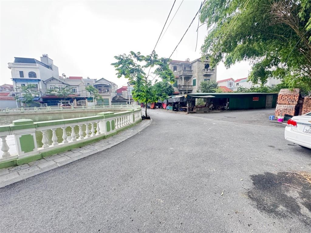 Bán đất lô góc việt hùng, đông anh 48m2 ô tô vào đất gần trường chợ chỉ 3,25 tỷ