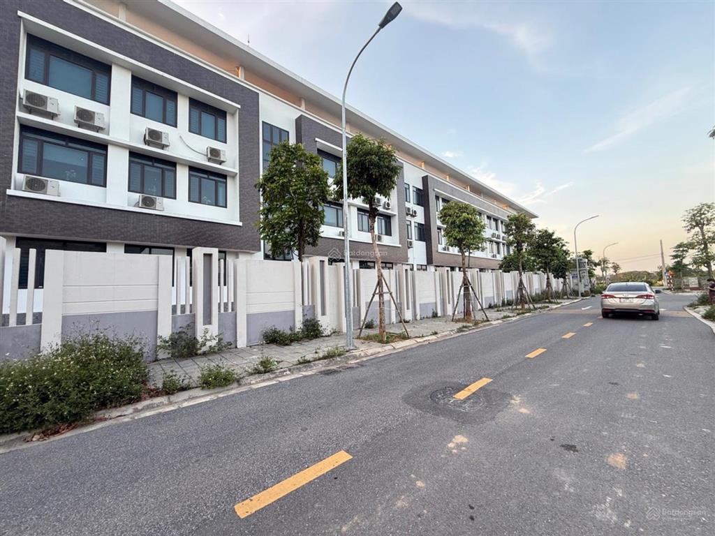 Bán đất lô góc việt hùng, đông anh 48m2 ô tô vào đất gần trường chợ chỉ 3,25 tỷ