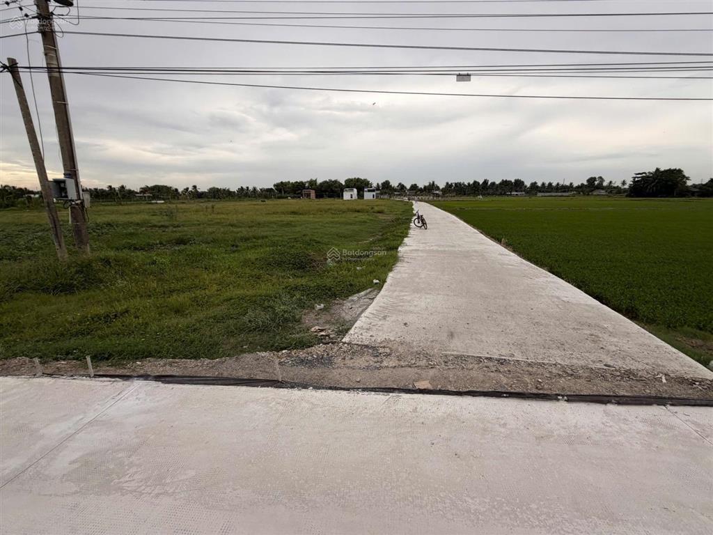 Bán đất 2 mặt tiền 265,8m2, 1,2 tỷ, đường đt833, bình thạnh, thủ thừa, long an, giá gốc