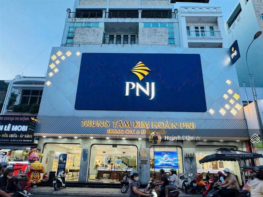 Tin thật 100% ! mặt tiền điện biên phủ quận 3  dt 9x20m  5 tầng  hđt 150tr/th  giá 55 tỷ tl