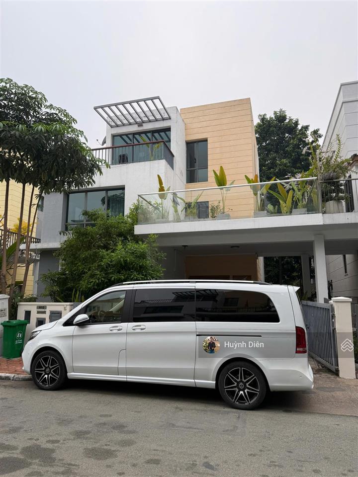 Biệt thự view sông sg  khu compound trần não q2  (15x16m) cn 255m2  4 lầu  giá chỉ 49 tỷ