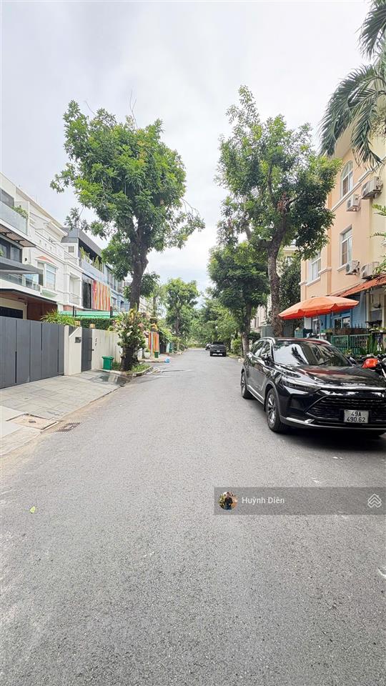 Biệt thự view sông sg  khu compound trần não q2  (15x16m) cn 255m2  4 lầu  giá chỉ 49 tỷ