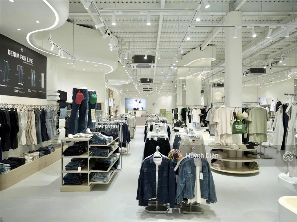 Siêu phẩm  mặt tiền dương quảng hàm gv  ngang 9m x 40m  cn 340m2  hđt 100tr/th  giá chỉ 42 tỷ