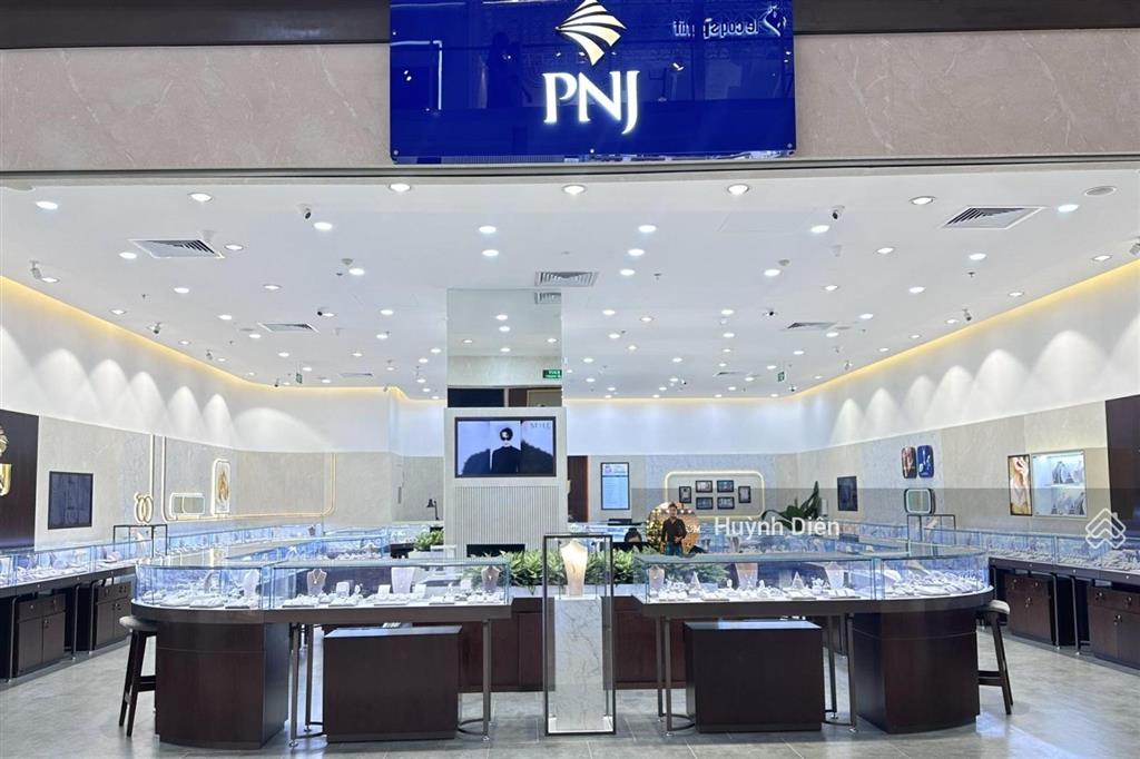 Siêu phẩm  ngang 10m x 26m  mặt tiền âu cơ tân bình  pnj thuê 138 tr/th  giá giảm về 57 tỷ