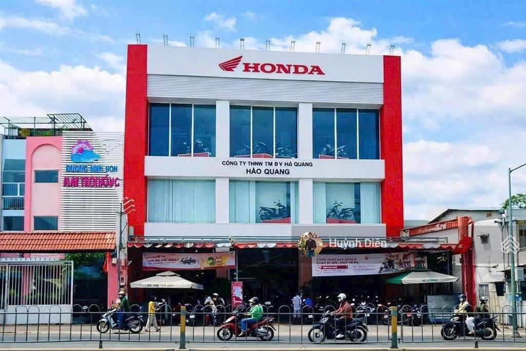 Mặt tiền phan đăng lưu  dt 20x20m  khuôn đất 400m2 phù hợp xây tòa nhà  chdv  giá chỉ 49 tỷ