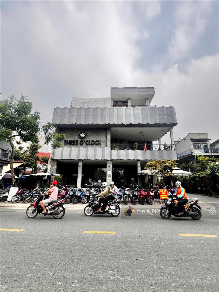 Siêu phẩm! góc 2 mặt tiền lê văn sỹ, q3  16x26m (416m2)  2 tầng  hđt 200tr/th  giá 65 tỷ
