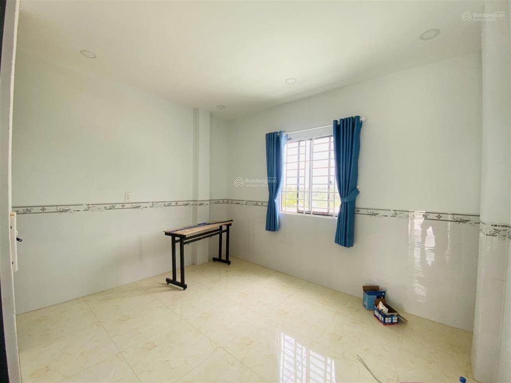  nhà 3 tầng , 55m ( 4x13.7) , đường 46 , phú hữu , tp thủ đức.(5ty390)