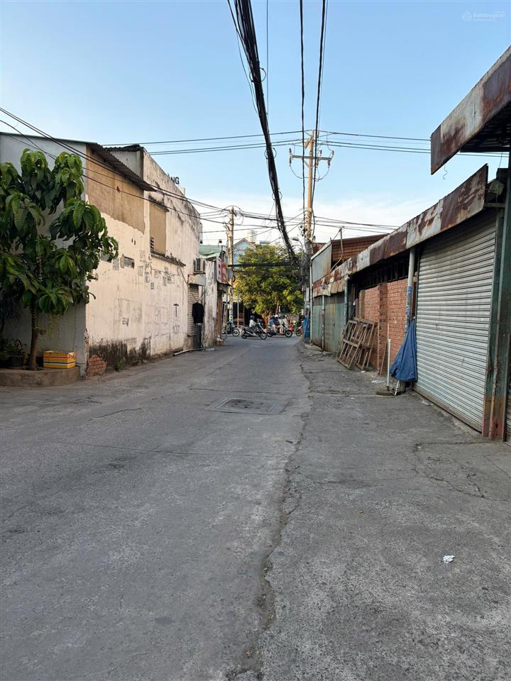 Nhà 3 tầng, 110m2 (5x21m) đường 3, bình trưng đông, q2 (7 tỷ 490)