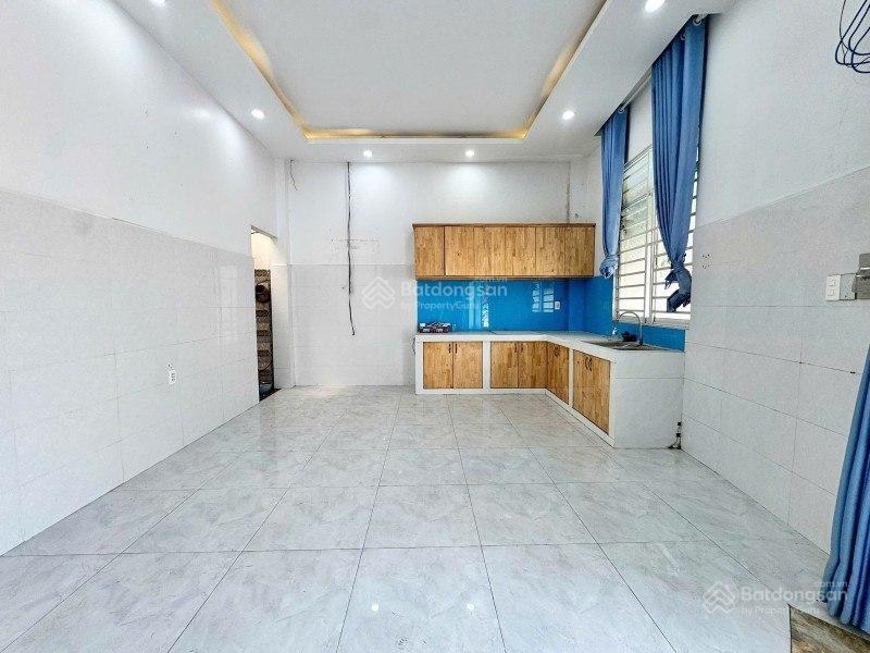 Nhà mt đường 11 , 48m (11x4.4) bình trưng tây, q2 (6ty850)