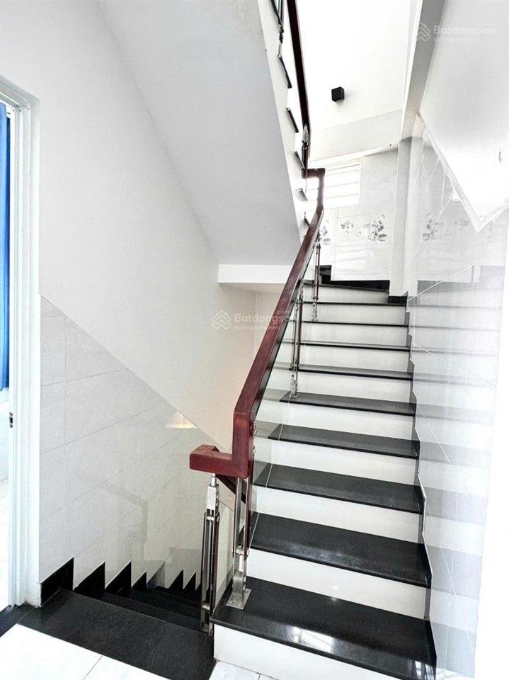 Nhà mt đường 11 , 48m (11x4.4) bình trưng tây, q2 (6ty850)