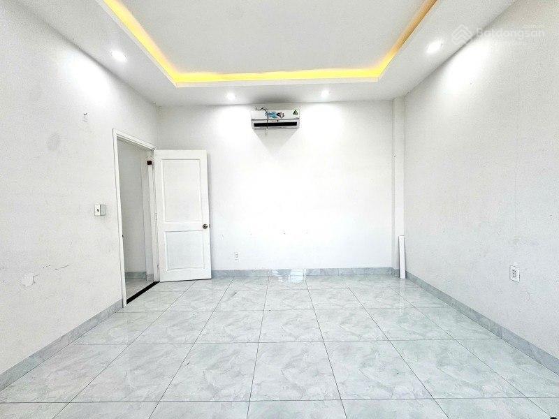 Nhà mt đường 11 , 48m (11x4.4) bình trưng tây, q2 (6ty850)