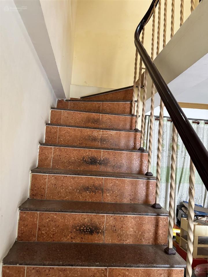  nhà 4 tầng , 132m (5pn, shr), bình trưng tây , q2