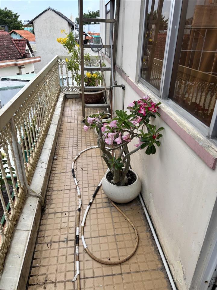 nhà 4 tầng , 132m (5pn, shr), bình trưng tây , q2
