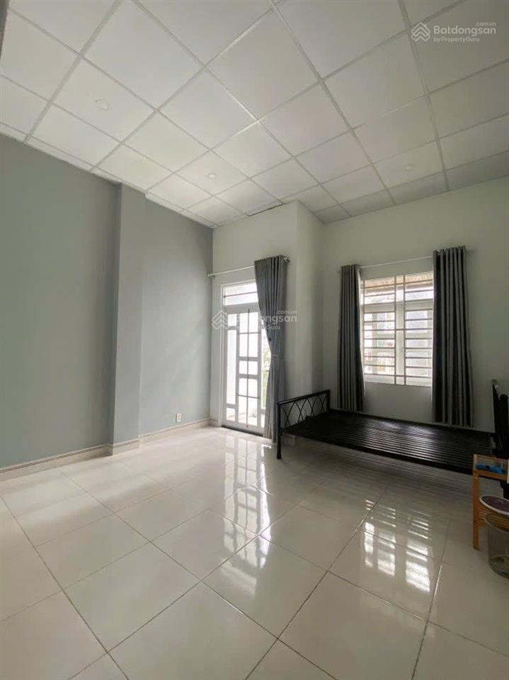 Nhà 3 tầng, 55m (5.5x10) kdc sakura, đường 6, long trường, q9 (4ty590)