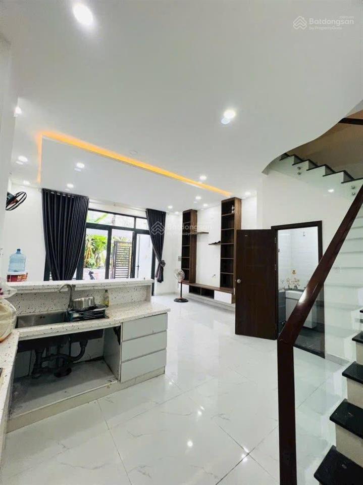 Nhà 3 tầng, 55m (5.5x10) kdc sakura, đường 6, long trường, q9 (4ty590)