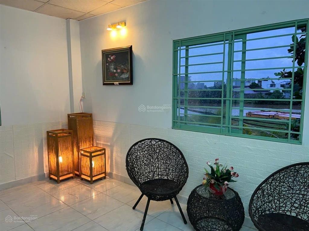Nhà 2 tầng, 70m (5.4x13) mt đường 2, long trường , q9 (5ty960)