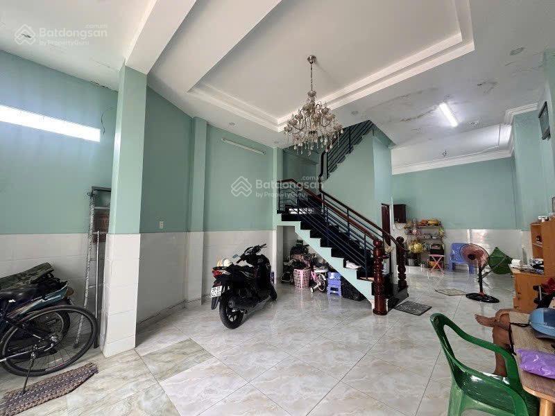 Nhà 3 tầng, 64m(5x12.5) 11** nguyễn duy trinh, long trường, q9 (5ty690)
