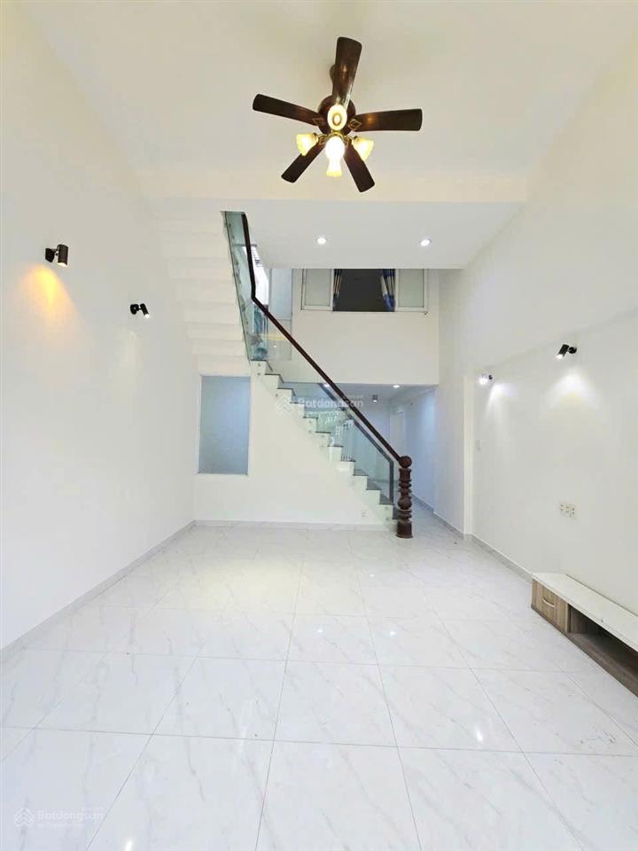 Nhà 2 tầng, 85m (4.8x14.6) mt 836, phú hữu q9 (5ty890)