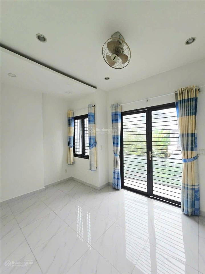 Nhà 2 tầng, 85m (4.8x14.6) mt 836, phú hữu q9 (5ty890)