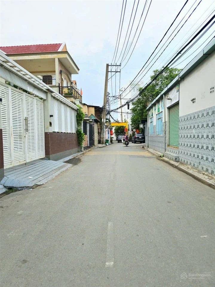 Nhà 2 tầng, 85m (4.8x14.6) mt 836, phú hữu q9 (5ty890)