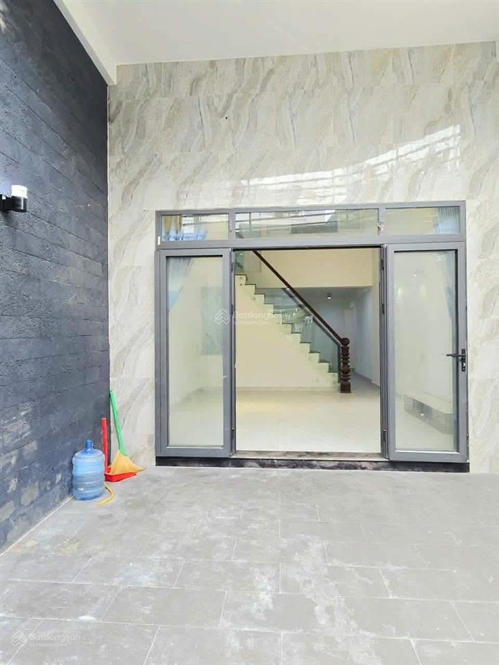 Nhà 2 tầng, 85m (4.8x14.6) mt 836, phú hữu q9 (5ty890)