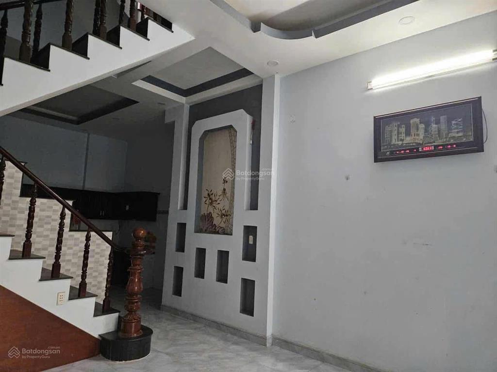 Nhà 3 tầng, 96m (6x16) gò cát, phú hữu, thủ đức (6ty490)