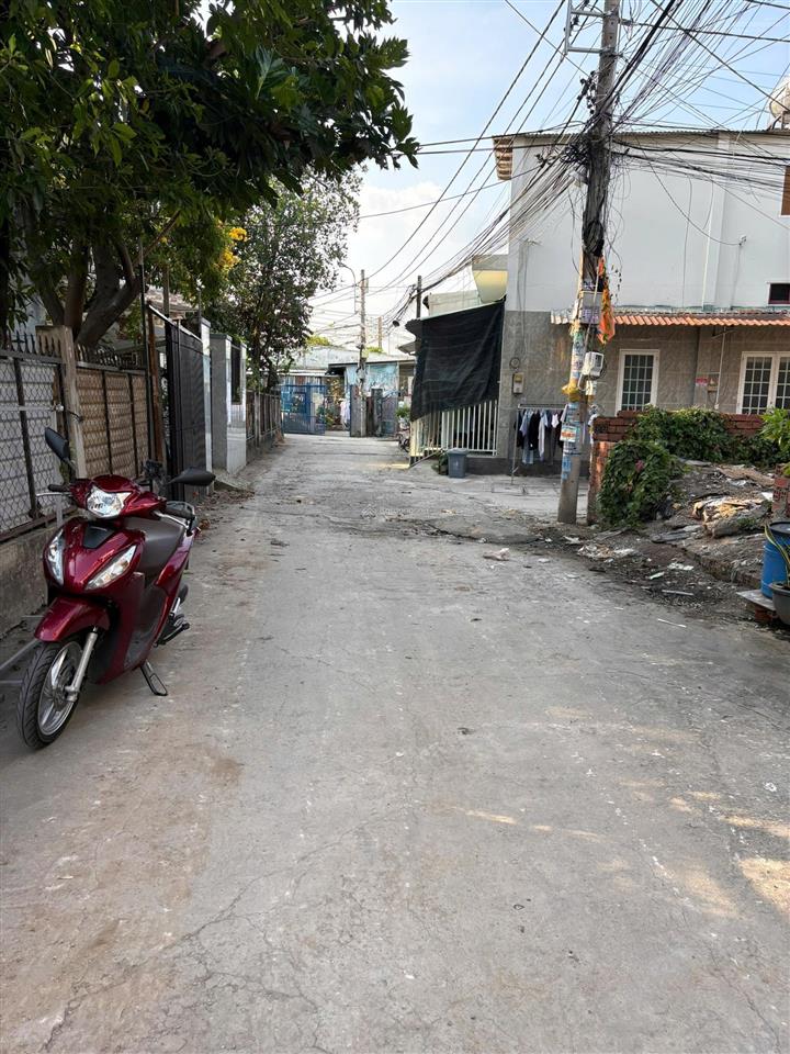Nhà 3 tầng, 96m (6x16) gò cát, phú hữu, thủ đức (6ty490)
