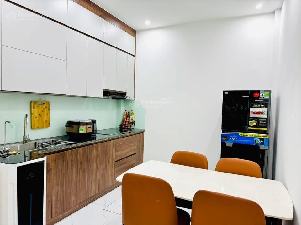 Bán nhà siêu rẻ p.chương mỹ. 31,7m2,4 tầng. giá chỉ 2,8 tỷ. full nội thất chỉ việc xách valy tới ở