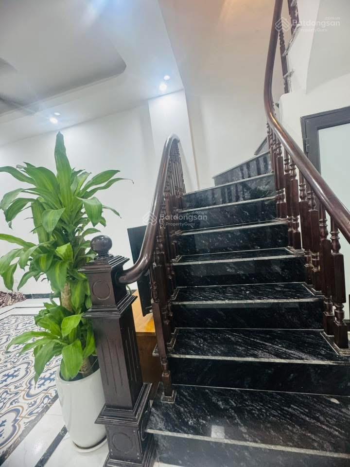 Bán nhà siêu rẻ p.chương mỹ. 31,7m2,4 tầng. giá chỉ 2,8 tỷ. full nội thất chỉ việc xách valy tới ở