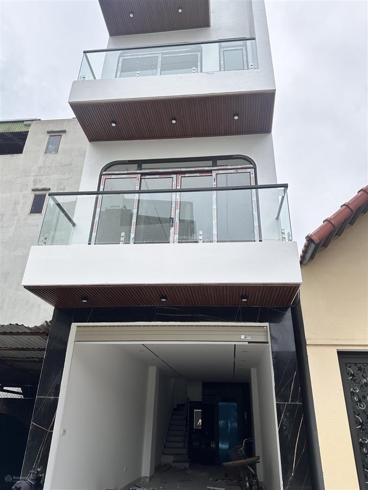Bán nhà cổ linh long biên gần hơn 10 tỷ 6 tầng thang máy gara ô tô 7 chỗ giá đầu tư