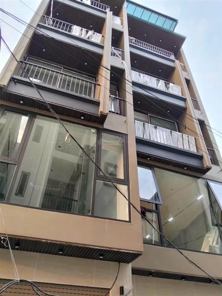 Giảm sâu cắt lỗ bán gấp nhà bát khối long biên 50m2, 6 tầng thang máy, gara ô tô, nội thất hơn 10