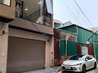Giảm sâu cắt lỗ bán gấp nhà bát khối long biên 50m2, 6 tầng thang máy, gara ô tô, nội thất hơn 10