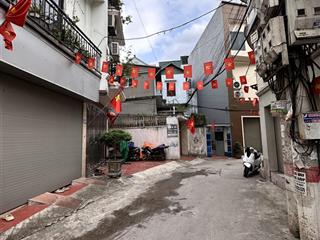 Chủ cần bán gấp nhà 2 tầng 84m2, đường ô tô tránh thông gần trục chính, giá nhỉnh 9 tỷ